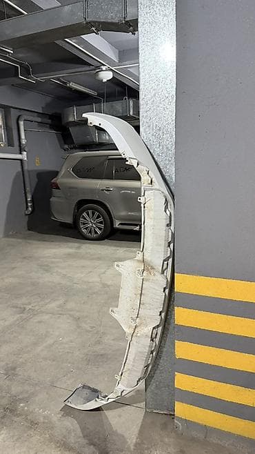 где можно купить весы: Решетка радиатора Lexus 2022 г., Б/у, Оригинал — 5
