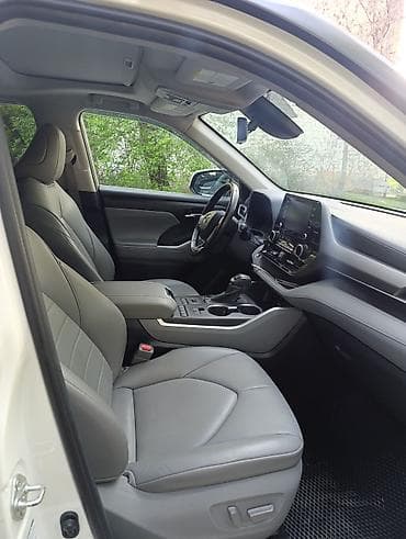 Продажа авто: Toyota Highlander: 2019 г., 3.5 л, Типтроник, Бензин, Кроссовер — 4