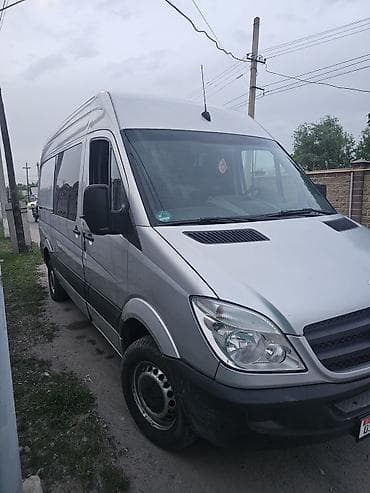 срочно продаю машину бишкек: Mercedes-Benz Спринтер: 2006 г., 2.2 л, Механика, Дизель, Бус — 1