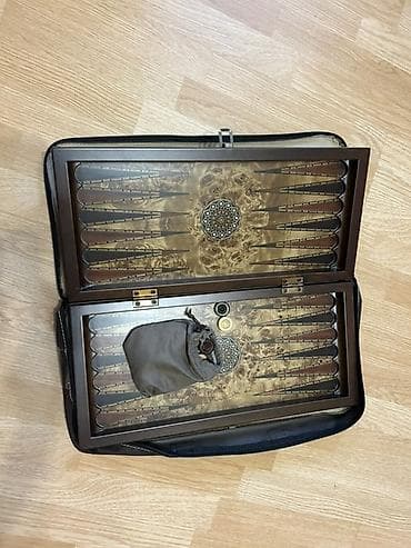 Музыкальные инструменты: Нарды Helena Wood Art в фирменном чехле. Материалы и отделка: - — 1