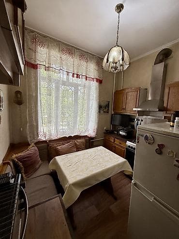 кыргызстан снять квартиру: 3 комнаты, 60 м², Сталинка, 2 этаж, Старый ремонт — 8