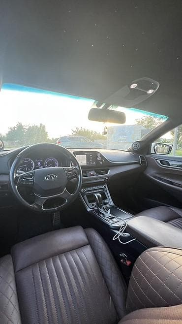 geely coolray: Hyundai Grandeur: 2018 г., 3 л, Автомат, Газ, Седан — 6
