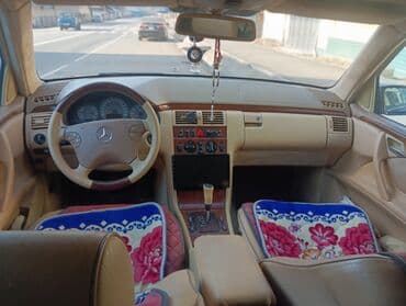 Водный транспорт: Mercedes-Benz E-Class: 2000 г., 3.2 л, Бензин, Седан — 5