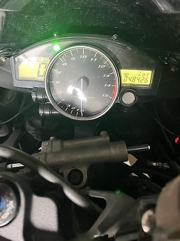 спортбайк kawasaki: Спортбайк Yamaha, 1000 куб. см, Бензин — 6