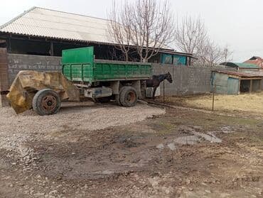 В комплекте насос,подрамник,цилиндр,масляный бочок,коробка