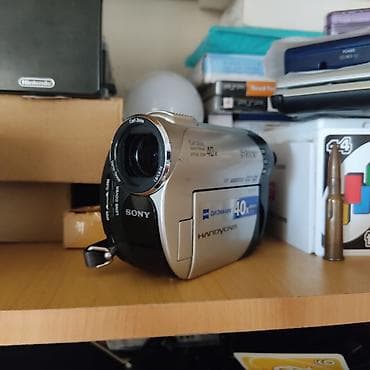 Срочно продаю видеокамеру Sony Sony Handycam DCR-DVD108E 2007 Рабочая