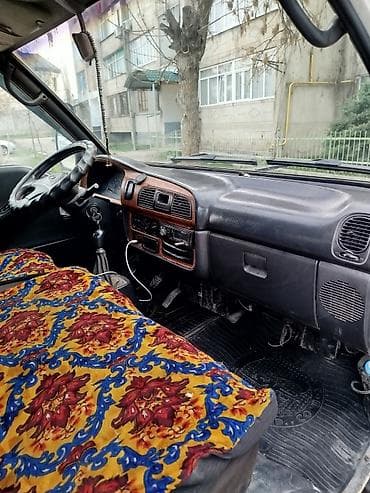 Продажа авто: Hyundai Porter: 2003 г., Механика, Дизель — 5