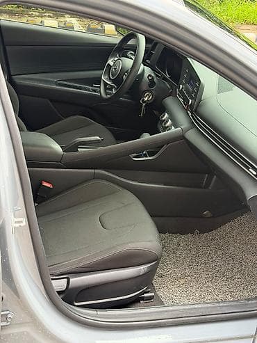 geely galaxy e5: Hyundai Avante: 2021 г., Автомат, Седан — 8