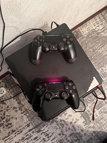 dualshock 4: Игровая консоль Sony PlayStation 4 Slim с комплектом из трех — 2