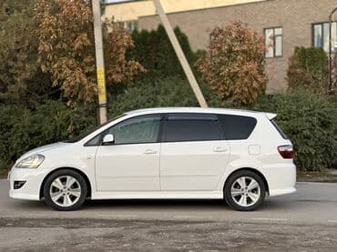авто в долг: Toyota Ipsum: 2004 г., 2.4 л, Автомат, Бензин, Минивэн — 7