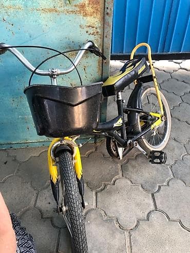 Детский велосипед, 2-колесный, 3 - 4 года, Для мальчика, Б/у at lalafo.kg Детский велосипед, 2-колесный, 3 - 4 года, Для мальчика, Б/у