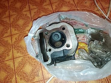 Головка цпг 150 куб 1 шпилька глушителя сломана