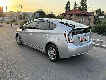 обмен на солярис: Toyota Prius: 2012 г., 1.8 л, Автомат, Гибрид, Хэтчбэк — 4