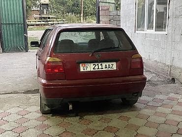 Volkswagen Golf: 1994 г., 1.4 л, Кол менен иштөөчү, Бензин — 3