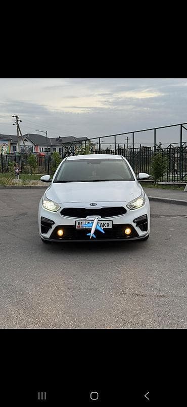 byd e3: Kia Cerato: 2019 г., 1.6 л, Автомат, Бензин, Седан — 3