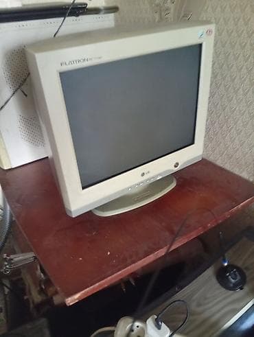xbox box: Монитор, LG, ЭЛТ, 16" - 17" — 2