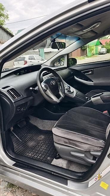 ключи приус: Toyota Prius: 2015 г., Автомат, Гибрид, Хэтчбэк — 4