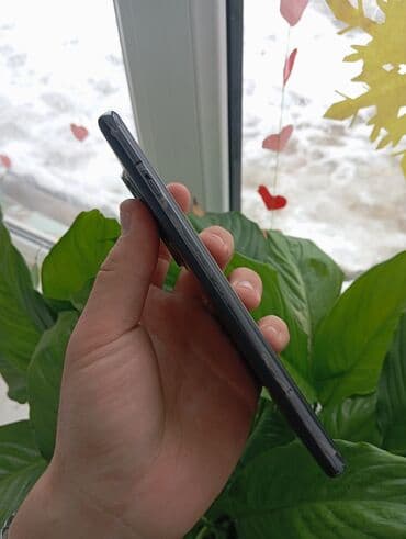 кнопочные сотовые телефоны: OnePlus 12, Б/у, 256 ГБ, цвет - Черный, 2 SIM — 4