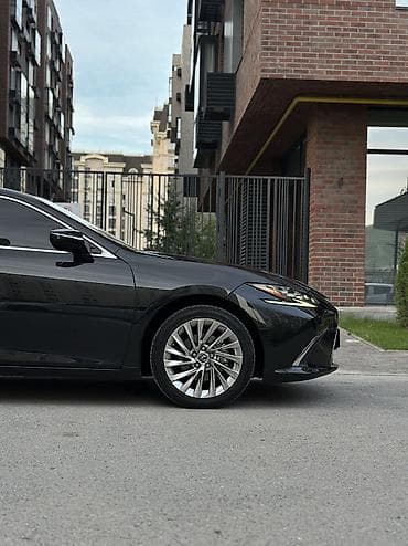 Lexus: Lexus ES: 2023 г., 2.5 л, Автомат, Гибрид, Седан — 5