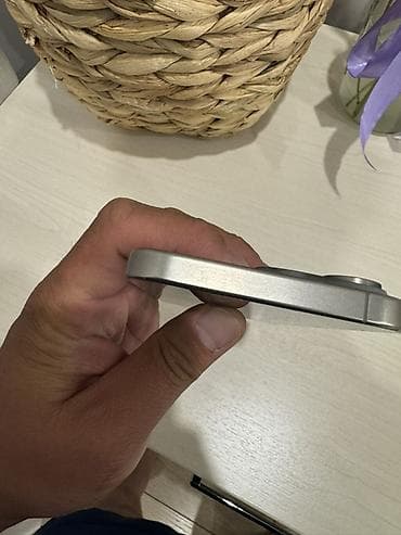 arsenal computer: IPhone 15 Pro Max, Б/у, 512 ГБ, Серебристый, Коробка, 84 % — 5
