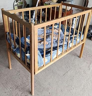 детская кроватка: Продам детскую кроватку есть матрац и одеялко . Всё в хорошем — 3