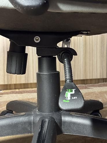 Офисное кресло, Б/у, С колесиками, цвет - Серый, Велюр, Самовывоз, Платная доставка — 6