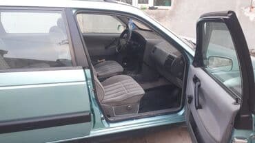 фары на пассат в3: Volkswagen Passat: 1992 г., 1.8 л, Механика, Бензин, Универсал — 4