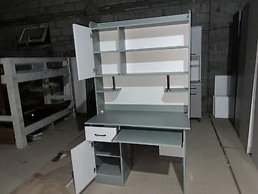 стол белый: Компьютерный стол, Новый, С полками — 7