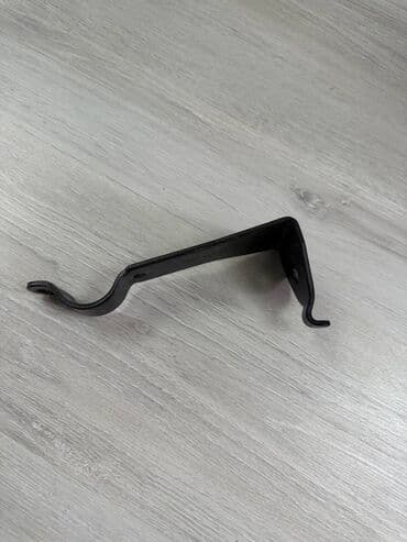 шредеры скрепок с ручкой: Черный металлический кронштейн с двумя загнутыми концами для — 2