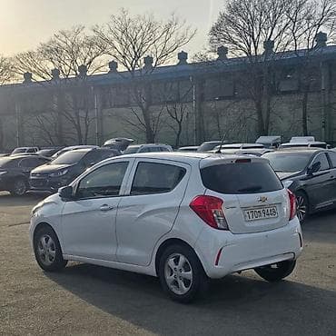Транспорт: Chevrolet Spark: 2021 г., 1 л, Автомат, Бензин, Хэтчбэк — 2