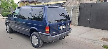 автомобиль крайслер: Chrysler Voyager: 1996 г., Ручные, Бензин, Минивэн — 2