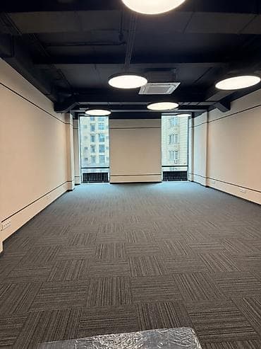 Кеңселерди ижаралоо, 60 м², Бизнес борборунда