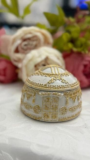 Подарочные наборы для праздника: ароматические свечи + аксессуары -