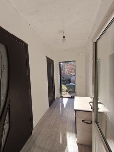 дом в г балыкчы: Дом, 80 м², 3 комнаты, Собственник — 12