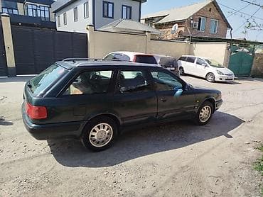 a4 b6: Audi 100: 1992 г., 2.3 л, Ручные, Бензин, Универсал — 2