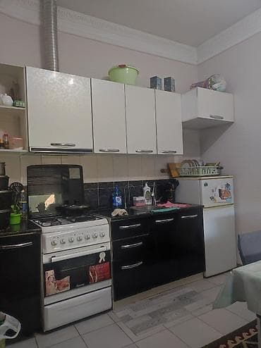 остановка: Большой дом с удобной планировкой и бизнес помещениями. Большой — 5