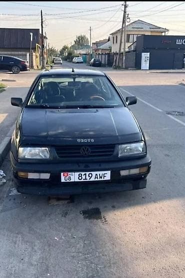 r 21: Volkswagen Vento: 1993 г., 1.8 л, Механика, Бензин, Седан — 1