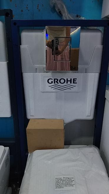 бачоктор: Инсталляция для подвесного унитаза GROHE с панелью смыва - Бренд — 2