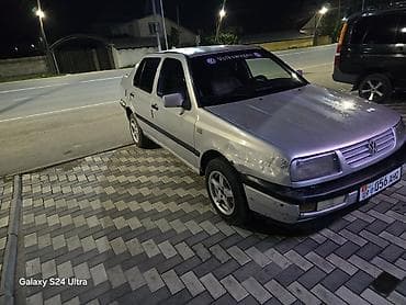 голф венто: Volkswagen Vento: 1993 г., Механика, Седан — 3