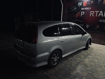Продажа авто: Honda Stream: 2002 г., 2 л, Автомат, Бензин, Минивэн — 5