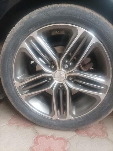 Шиналар жана дисктер: Дөңгөлөктөр монтажда 245 / 45 / R 18, All-season, Комплект, Жеңил унаалар, Куйма, тешиктери - 5 — 1