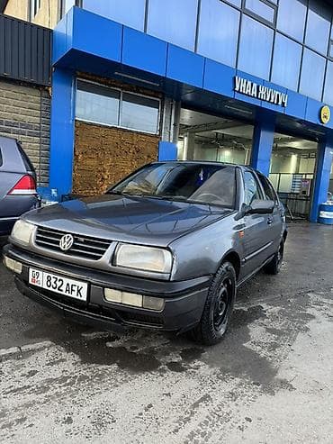 ом 441: Volkswagen Vento: 1993 г., 1.8 л, Механика, Бензин, Седан — 6