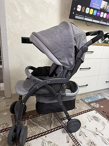Прогулочная коляска Chicco, серый цвет. Основные характеристики: -