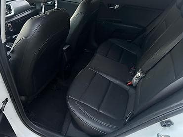 kia sit: Kia Stonic: 2018 г., 1.6 л, Автомат, Бензин, Кроссовер — 5