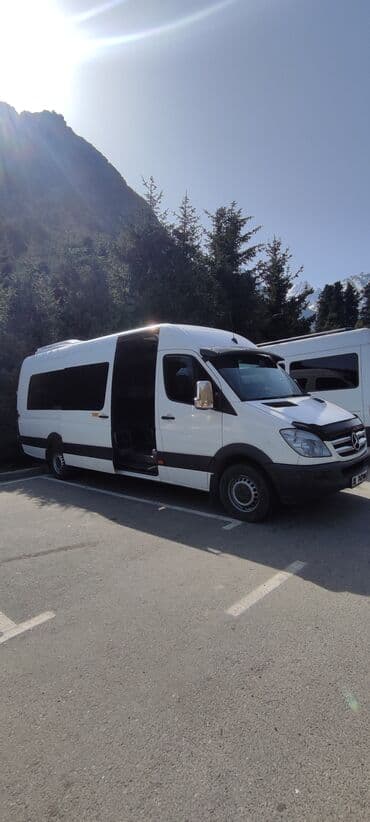 Регион боюнча, Аэропорт, Шаар ичинде Бус | 18 орундук