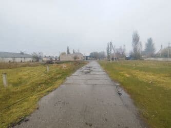 ищу участок: Продается, или сдается участок 8 гектаров с ангарами в селе Манас (20 — 10