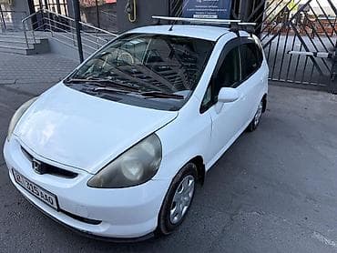 Продажа авто: Honda Fit: 2002 г., 1.3 л, Автомат, Бензин, Хэтчбэк — 4