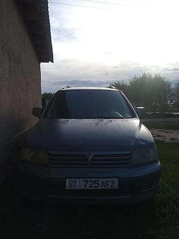 Mitsubishi Grandis: 2001 г., 2 л, Механика, Бензин, Универсал