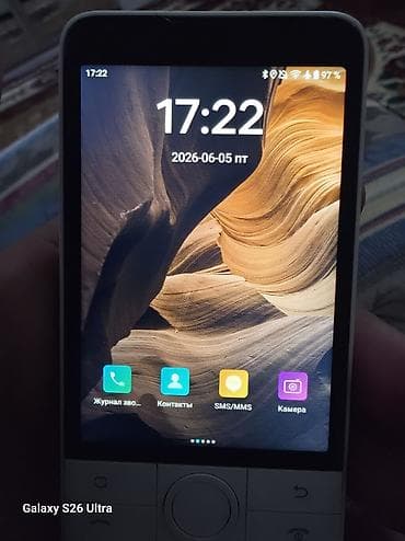 3d устройства 3d сканеры: Кнопочный смартфон с Android и сенсорным дисплеем - Форм‑фактор — 4