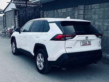 b4 subaru: Toyota RAV4: 2022 г., 2.5 л, Автомат, Бензин, Кроссовер — 2